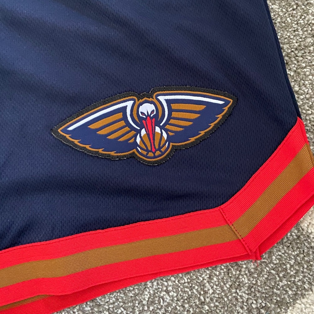 New Orleans Pelicans Zion Williamson shorts Unk - Picture 4 of 5